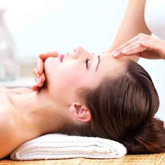 Massaggi lifting e linfodrenanti